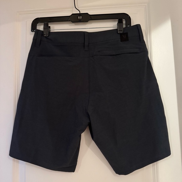 NWOT Vuori Men's Dark Blue Flat Front Shorts - Picture 5 of 5